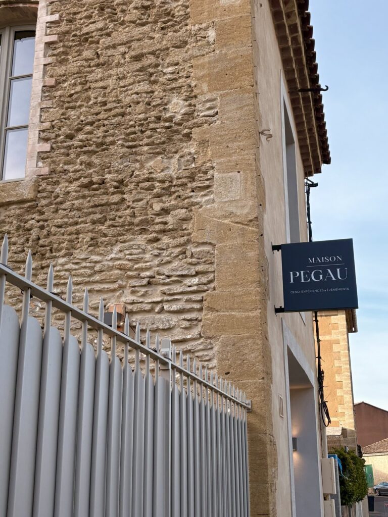 devanture maison pegau